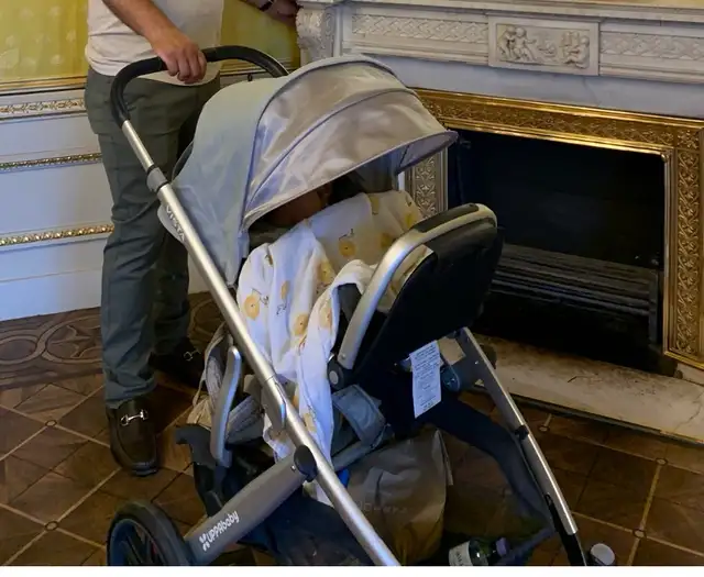 Uppa Baby Vista for sale in Strollers, Carriers & Car Seats in Guelph - Image 7