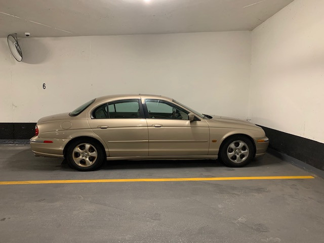 2001 Jaguar S-type, Gold, 3.0 litre, V6 in Cars & Trucks in City of Toronto - Image 3