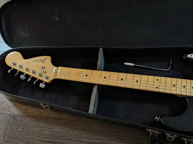 Vintage Japanese Stratocaster Clone from '70s in Guitars in Markham / York Region - Image 4