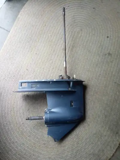 2013 Yamaha 50hp Four Stroke outboard Gearcase good working condition, needs anodes