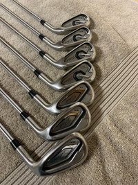 Titleist T 300 irons 5i- PW