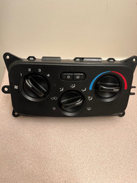 Climate control module from 2007 Jeep Liberty 