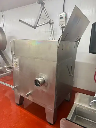 Meat Grinder - Seydelmann A130 - Huge industrial with hoist, View more