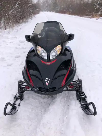 4 Stroke Arctic Cat snowmobile, stock Suzuki 660 turbo engine, new belt, studded track with few Km’s...
