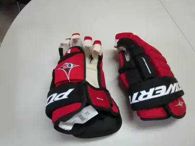Hockey gloves , never used, 14" Powertek Q5, View more