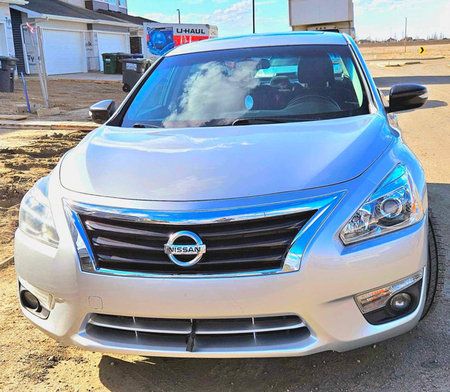 2014 Nissan Altima in Cars & Trucks in Saskatoon