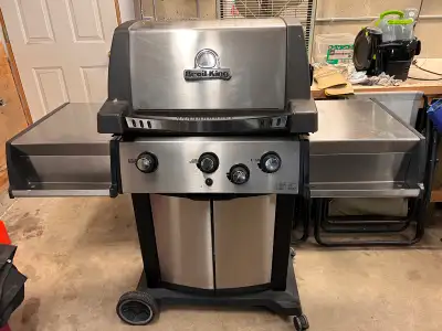 Broil King Sovereign 70 Propane Grill - Deep Cleaned + Extras, View more
