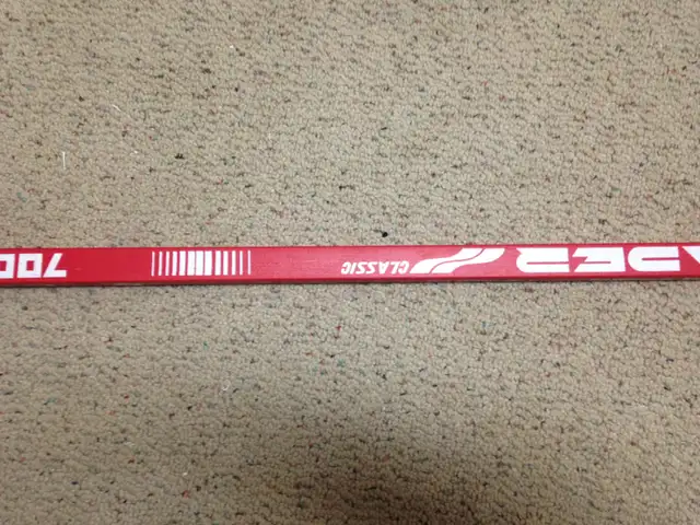 Vintage Model 7001 MOSCOW LEADER CLASSIC RUSSIAN RED Hockey Stic in Hockey in Winnipeg - Image 9