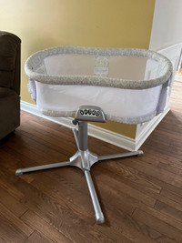 Halo Bassinet Swivel Sleeper