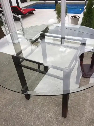 Table de cuisine en verre et métal, View more