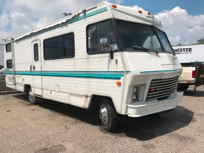 FOR YOUR CONSIDERATION: For sale is a 24-foot classic 1981 Winnebago with low 80k odometer. Spacious...