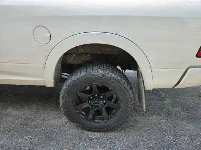 2017 dodge 2500 crew cab Deleted and tuned recently have all stock parts Brand new rims and tires 10...