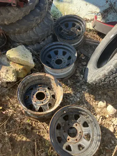 got a full set of 10"x15" old school chevy or gmc wheels, they should bolt on a square body or obs c...