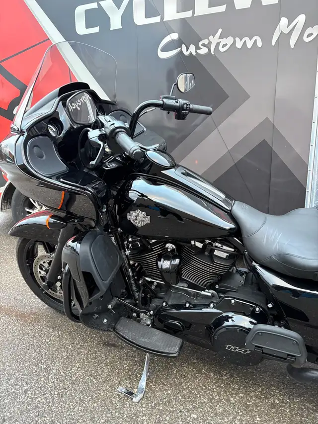 2023 Harley-Davidson Road Glide Ultra Limited in Touring in Markham / York Region - Image 9