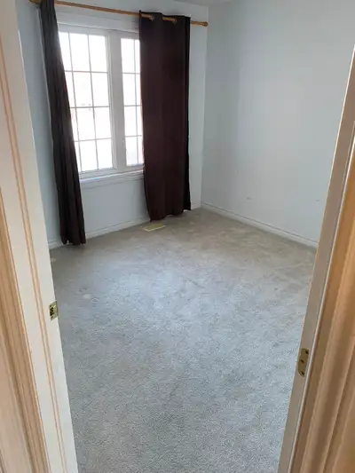 Unfurnished 10’x10’ room for rent in nice townhome, located in Morgan’s Grant, close to the high tec...