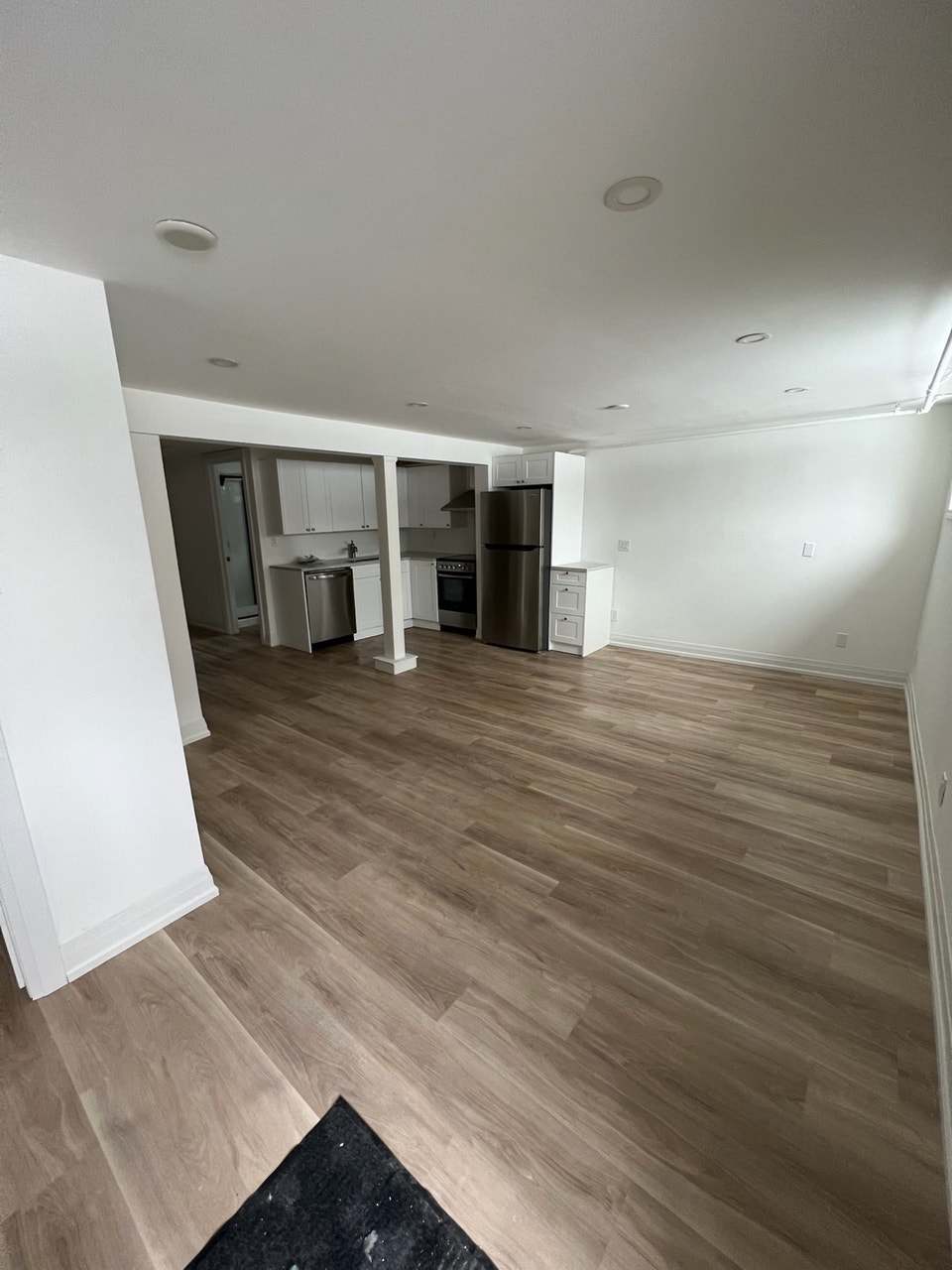 Westboro Newly renovated 2 Bed basement suite with huge yard 2