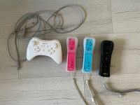 Nintendo Wii and Wii u Controllers 