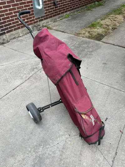 Wilson golf set with irons, View more