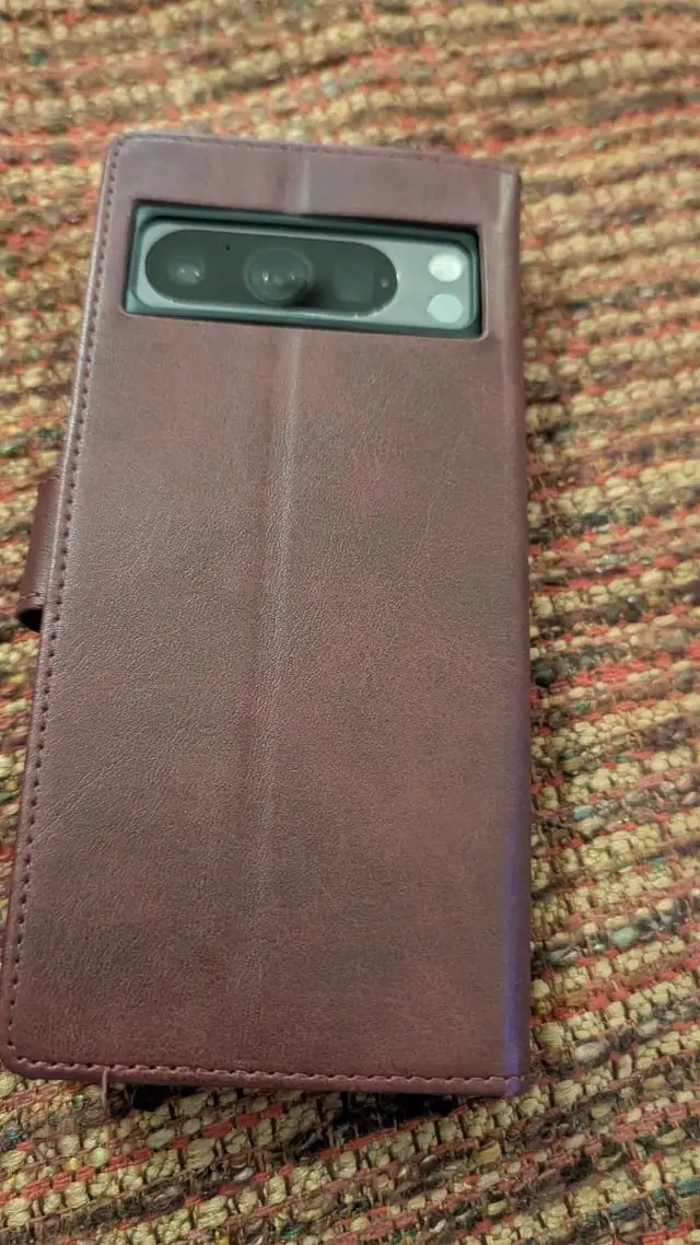Book Style Case for Google Pixel 8 Pro in Cell Phone Accessories in Leamington - Image 5