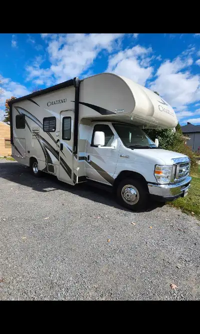 2019-2020 Clé en main ! Vr ford F350 Super Duty, thorn chateau, V10 22 pieds, idéal pour conduire da...