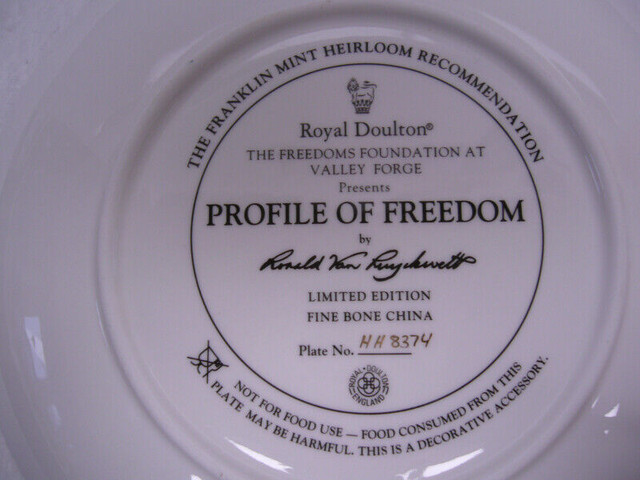 Vintage Royal Doulton "Profile of Freedom" Collector Plate in Arts & Collectibles in Dartmouth - Image 3