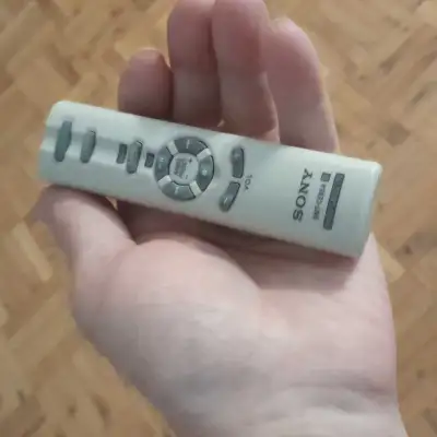 SONY Remote control RMT-CE 95A Please pick up.