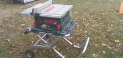 SAW HAS BEEN RARELY USED.KEPT IN STORAGE