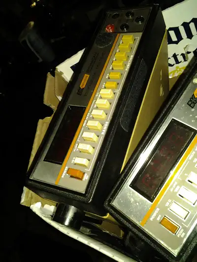 B&K Precision Dynascan Corporation 2830 Digital Multimeter tons, View more