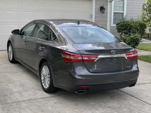 Toyota Avalon XLE 2013