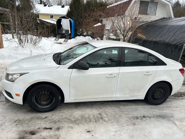 Chevrolet Cruze 2013 LS  dans Autos et camions  à Laurentides - Image 2