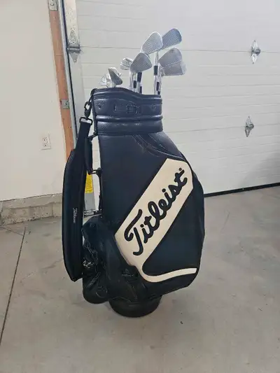 Titleist Tour Bag with Steel Shaft Forged Tour Irons(Titleist), View more