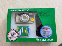 Fujifilm Discovery S1200 Zoom Date 35mm Point & Shoot Film-NEW
