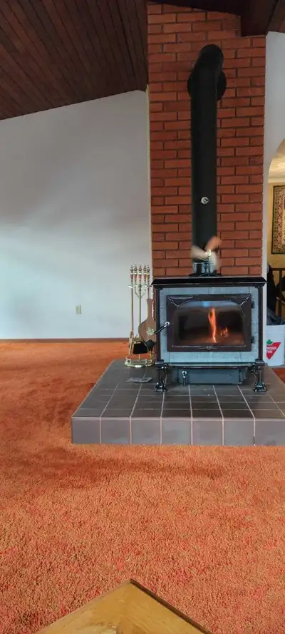 Hearthstone Woodstove Very nice stove constructed of soapstone. Only been lit 2 times.