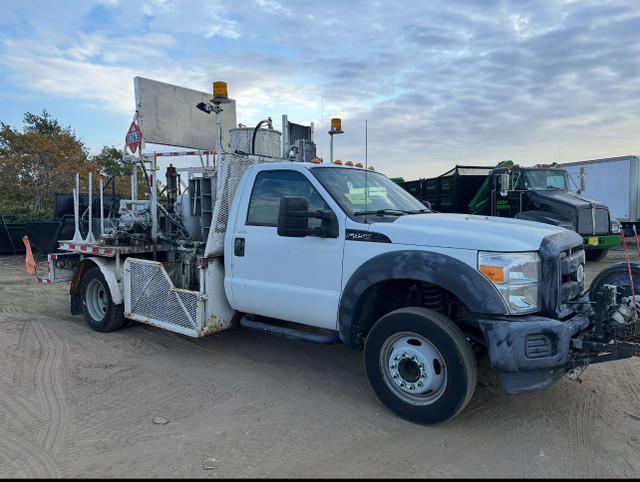 2011 F450 Paint stencil truck with 81k kms in Cars & Trucks in Mississauga / Peel Region - Image 2