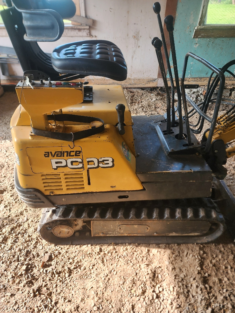PC 03 Komatsu Heavy Equipment Red Deer Kijiji