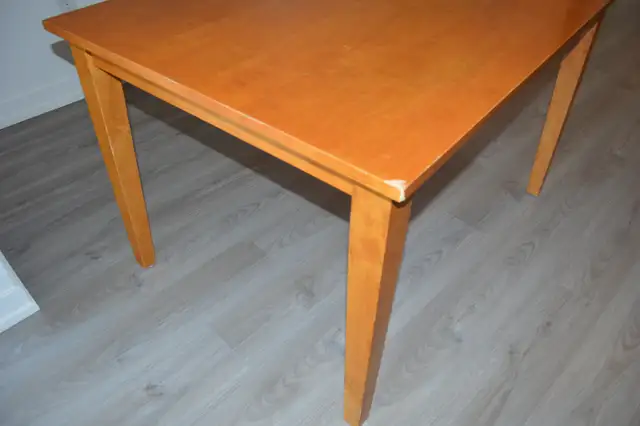 Solid Wood dinning table set with four chairs - 3 ft X 4 ft in Dining Tables & Sets in Markham / York Region - Image 10
