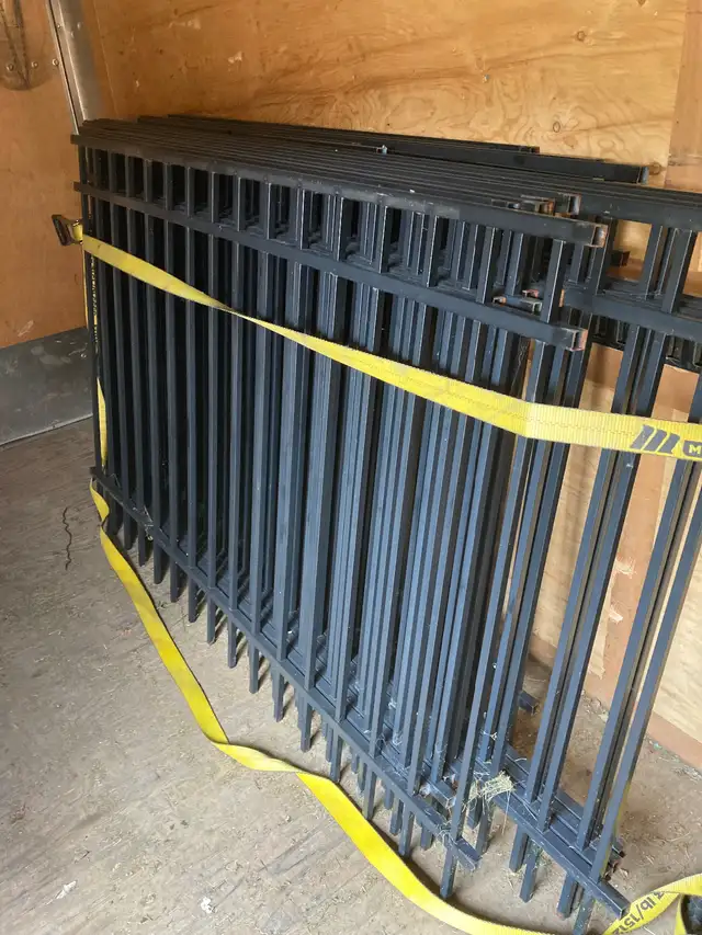 Section de clôture64148007992193120