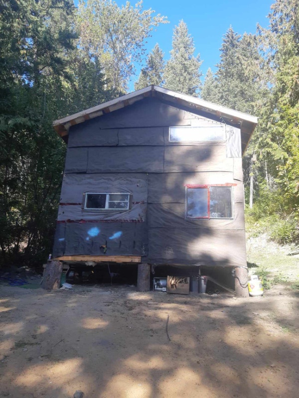 Cabin, Shed Needs to be Moved ASAP Houses for Sale Kelowna Kijiji