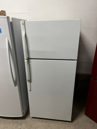 28” apartment size white fridge 
