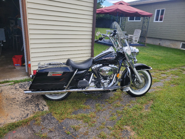 2006 Harley-Davidson FLH Roadking 1450 dans Routières  à Ouest de l’Île