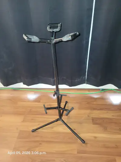 Triple guitar stand, View more