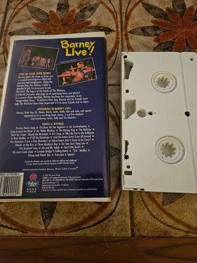 Barney Live! VHS in CDs, DVDs & Blu-ray in Sudbury - Image 3