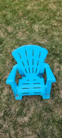 Kids' Plastic Patio Chair