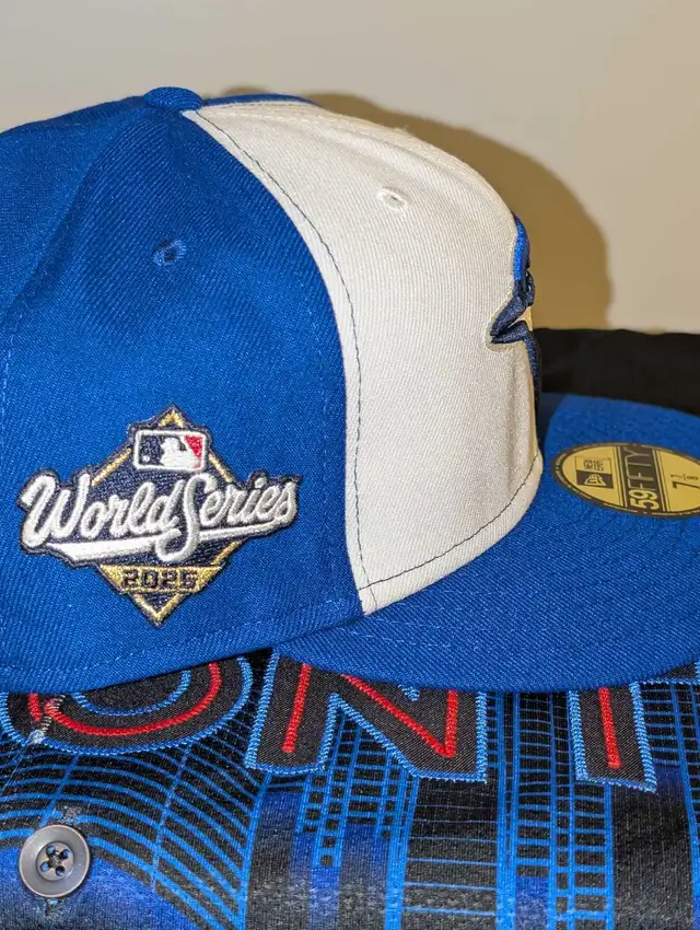 WANNA WIN THE HOLIDAYS? Give them a Jays World Series hat! 7 7/8 in Men's in Stratford - Image 3