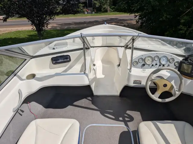 2005 Bayliner 17.5 in Powerboats & Motorboats in Prince Albert - Image 3
