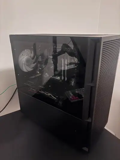 CPU: AMD Ryzen 5 2600x GPU: gtx 1070ti 16gb ram Can throw in an Aerox 3 wired mouse Delivery availab...
