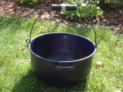 RARE !  ANTIQUE 2 HANDLED ENAMELED WASH TUB BASIN, View more