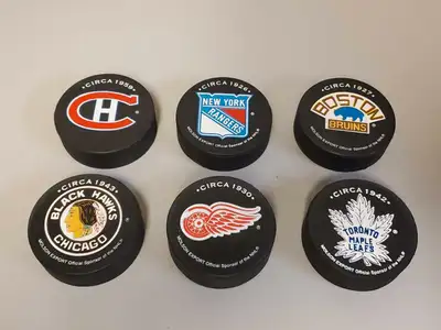 Original hall of fame logo colletor pucks 1926-1959 6pc, View more