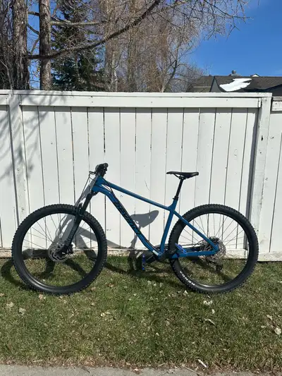 Devinci Kobain Deore 11S Mountain Bike, View more