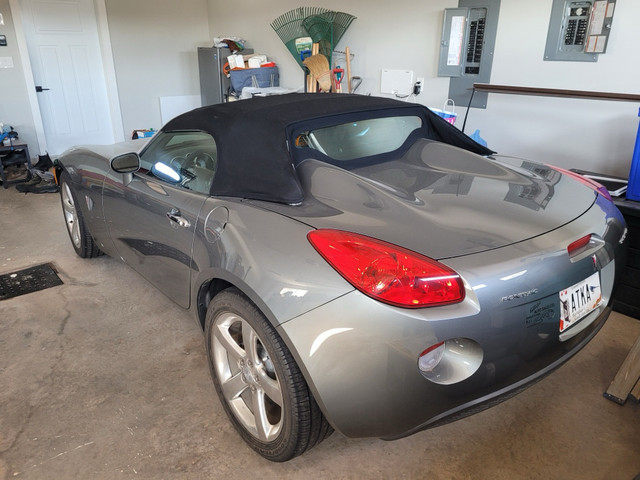 2007 Pontiac Solstice  in Cars & Trucks in Summerside - Image 2